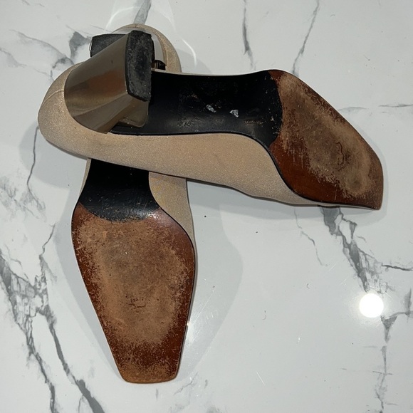 Stuart Weitzman Shimmery Champagne Heels size 6.5 - Picture 9 of 12